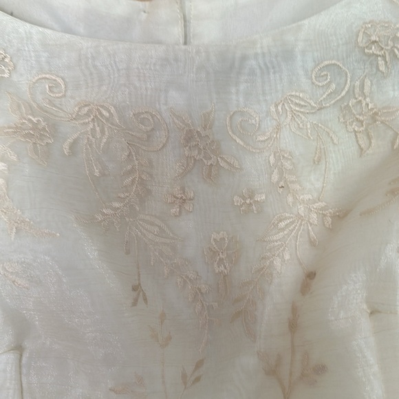 Cropped Phillipines Barong for Women. Nobel Creations. Size M. Worn once. - Picture 2 of 7